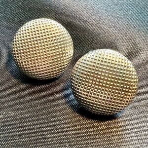 Round Clip on earrings, puffy texture. 925 Ts-01 Mexico